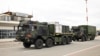 Пристигнување на дроновите на аеродромот во Приштина на 8 октомври 2025 година.