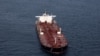 Француските власти истражуваат танкер за нафта поради можноста да делува како дел од тајната руска флота.
