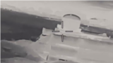 Скріншот відео ГУР МО України, на якому зафіксовано ймовірний удар по російському РЛК-МЦ «Валдай» на аеродромі «Джанкой» у Криму