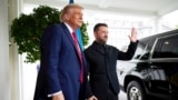 Ukrainian President Volodymyr Zelenskyy (right) and President of the United States Donald Trump at a meeting at the White House on August 18, 2025.