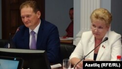 Удмуртия депутатлары: Энвил Касыймов һәм Наталья Сударикова