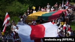 ბელარუსელების მსვლელობა ვილნიუსში საპროტესტო აქციების მეხუთე წლისთავზე - 2025 წლის 9 აგვისტო.