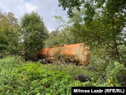 Cisternă folosită pentru transportul metanolului în incinta fostuliu combinat chimic „Victoria”/Foto: Mihnea Lazăr