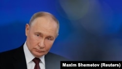 Говоря о Словакии, Путин сослался на свои недавние переговоры в Москве с главой правительства этой страны Робертом Фицо