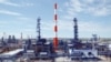 Нефтопреработвателният завод в Орск, Оренбургска област, Русия