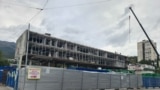 Своїх гостей Ялта зустрічає реконструкцією місцевого автовокзалу, що затягнулася