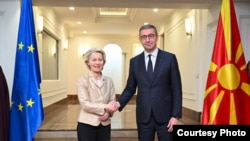 Северна Македонија - претседателката на Европската комисија, Урсула фон дер Лајен и премиерот на Северна Македонија, Христијан Мицкоски, 15 октомври 2025 година, Скопје.